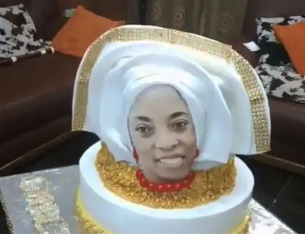 Creativity!! Checkout This Cute Birthday Cake